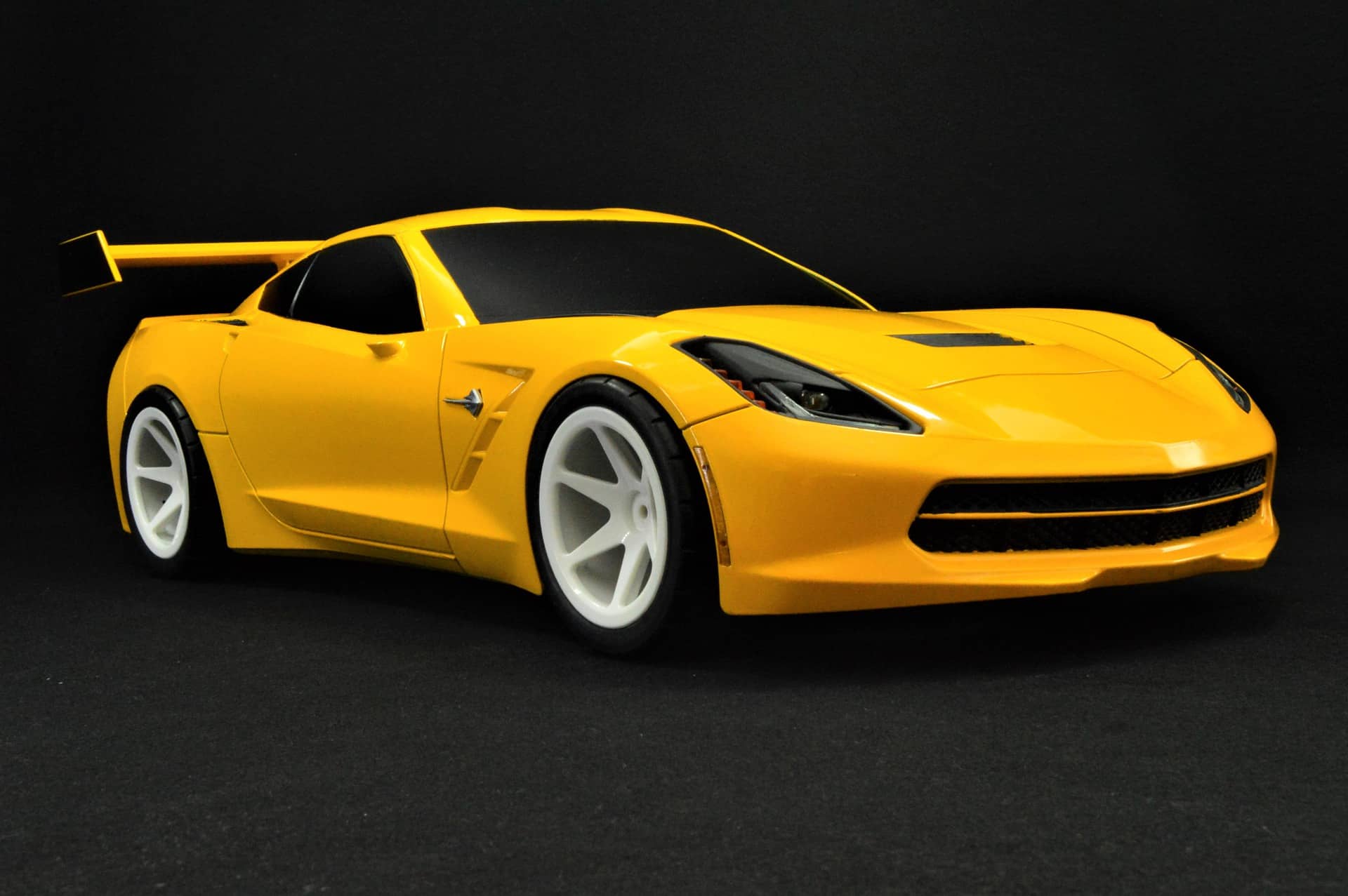 model-car-6467536_1920